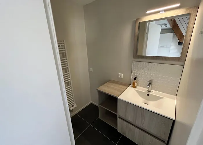 Charming Cocoon Apartment *